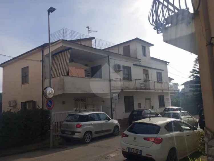 Villa in VIA STAZIONE, Santi Cosma e Damiano, 10 locali, 2 bagni