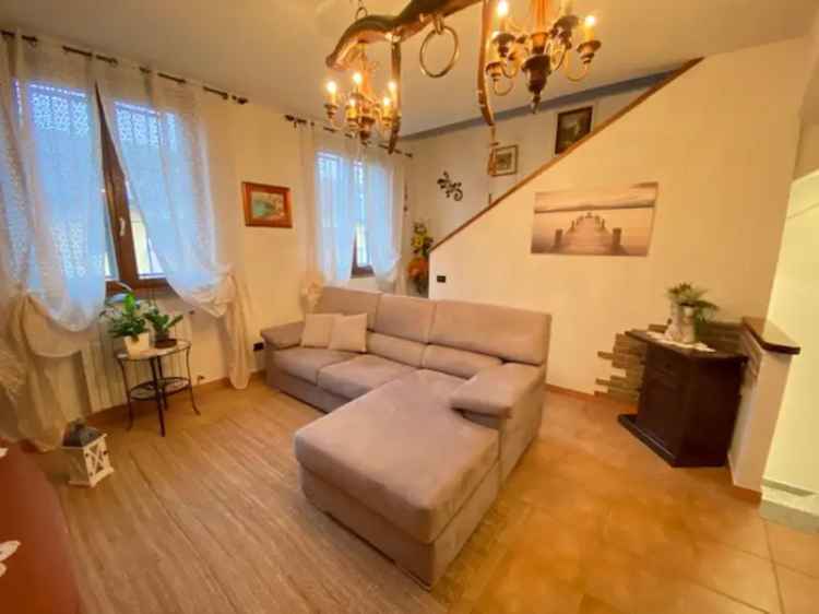 Villa in Via kennedy, Valera Fratta, 4 locali, 2 bagni, garage, 150 m²