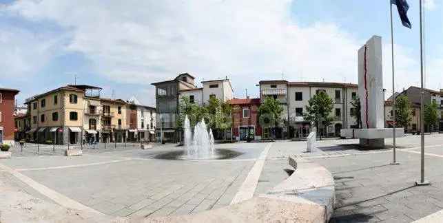 Terratetto unifamiliare piazza Risorgimento, Centro, Quarrata