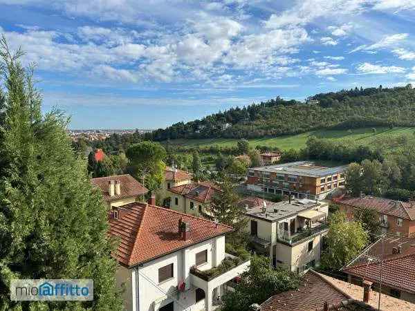 Appartamento In Affitto in Via dei Colli, Bologna, Emilia-Romagna