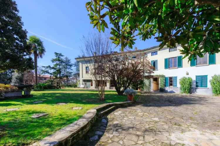 Villa in Via Fustina 32, Ponteranica, 30 locali, giardino privato