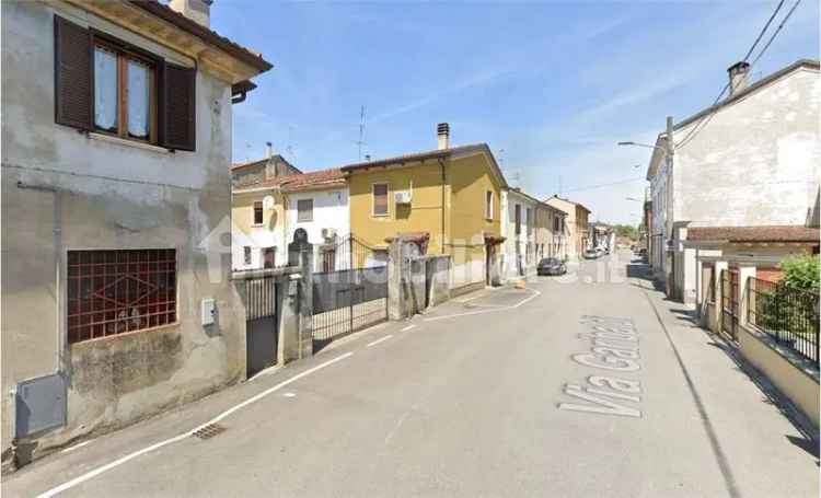 Casa indipendente all'asta via Garibaldi, 25, Robecco d'Oglio