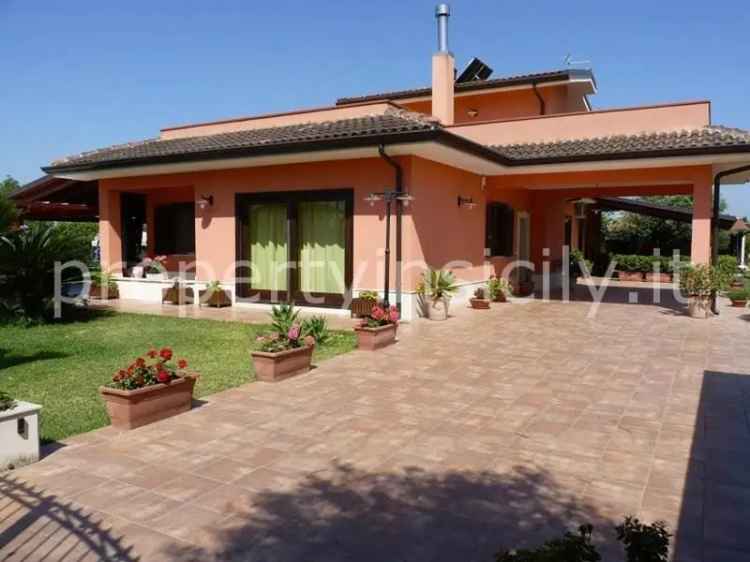 Villa in Via delle Muse 39, Siracusa, 10 locali, 4 bagni, 260 m²