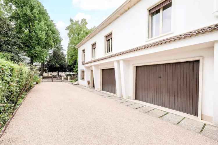 Villa con piscina in zona pedonale di Abano Terme