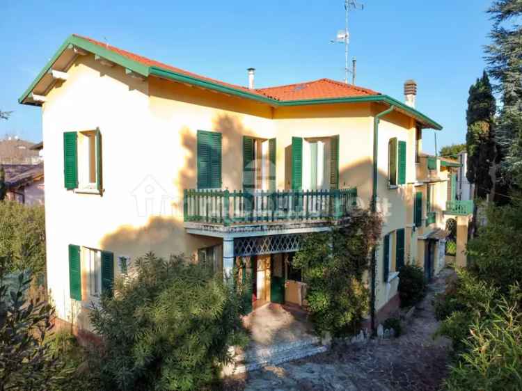 Villa unifamiliare via Giovanni Rambotti 31, Desenzano Centro, Desenzano del Garda