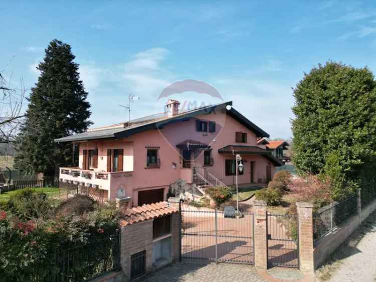 Villa unifamiliare via dei Cesari 6, Gagnago, Borgo Ticino