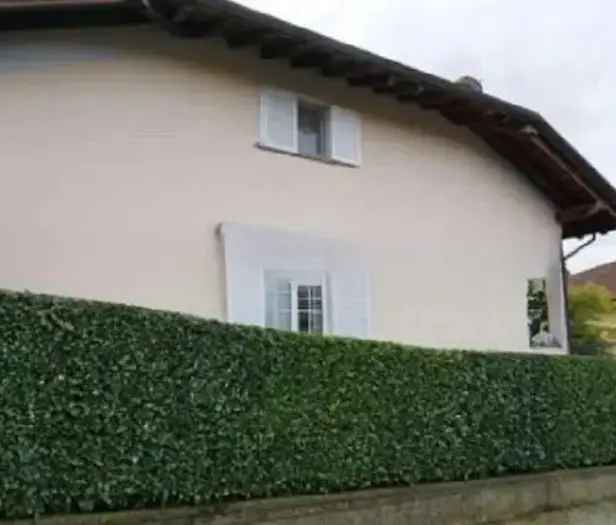 VILLA BIFAMILIARE DI SEI CAMERE CON BOX, TERRAZZO E BALCONE