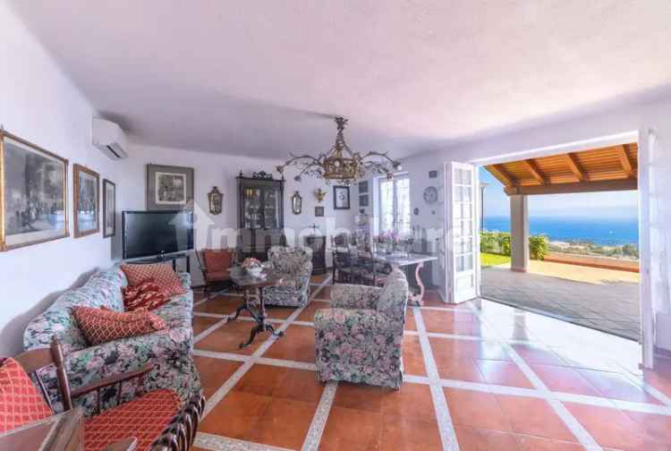 Villa unifamiliare via Campagnano, Centro, Ischia