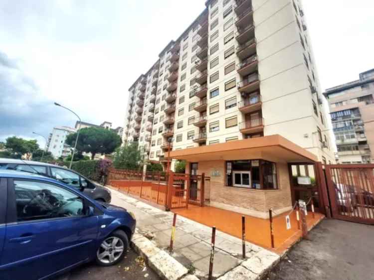 Appartamento in Via Calogero Nicastro, Palermo, 1 bagno, arredato