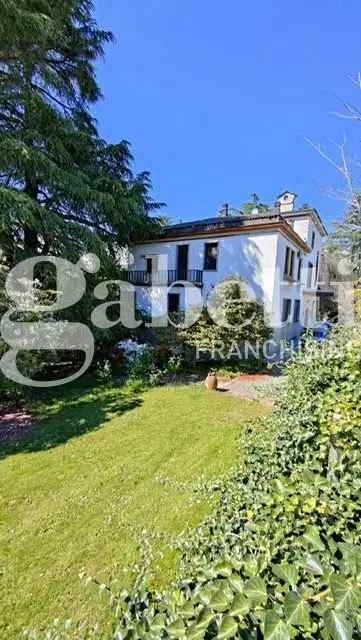 Villa in Via Garibaldi , 14, Cossato (BI)