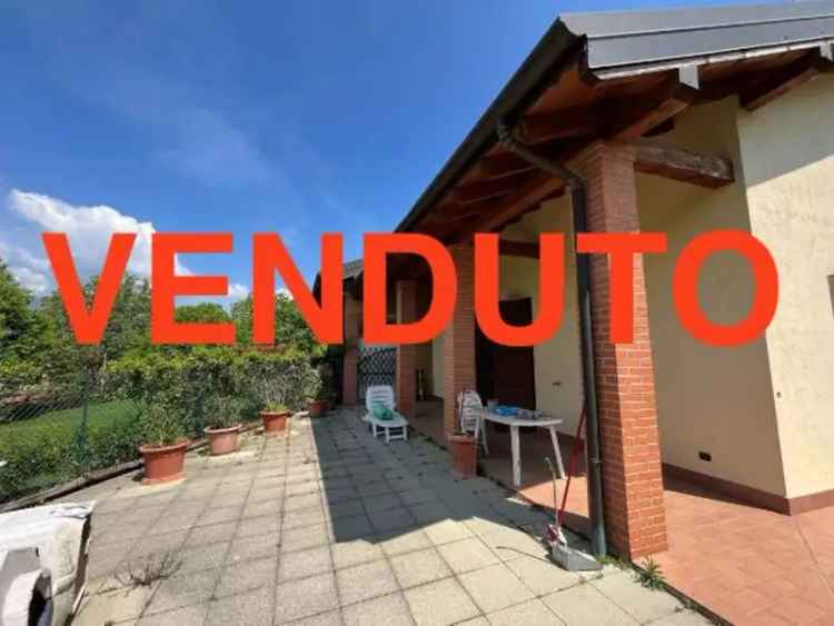 Villa in Malavoglia, Ello, 4 locali, 3 bagni, giardino privato, garage