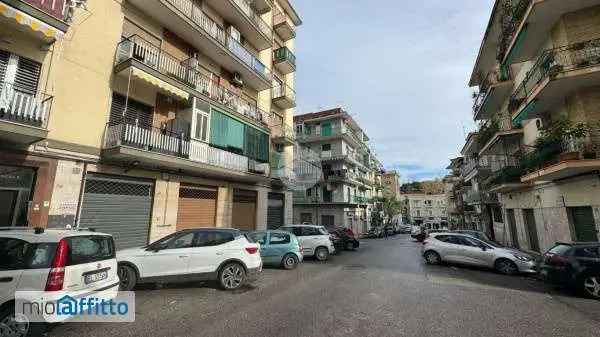 Appartamento In Affitto in Napoli, Campania