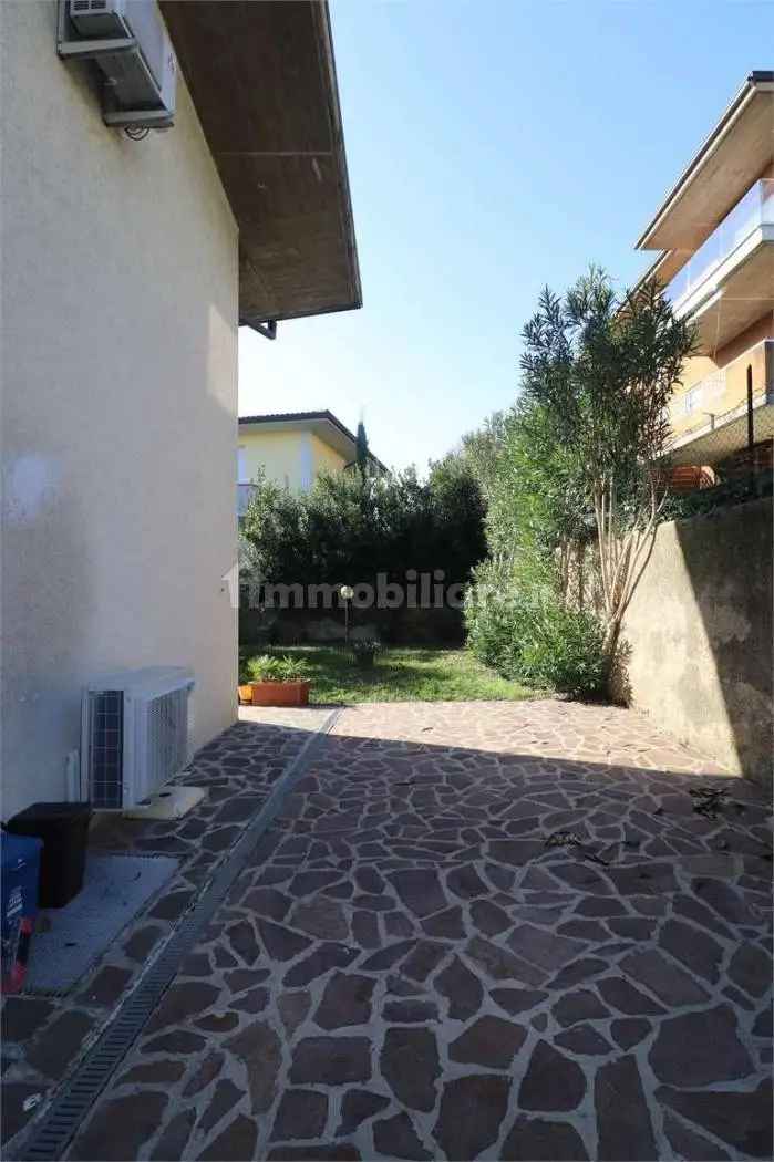 Villa unifamiliare via Signori, Desenzanino, Desenzano del Garda