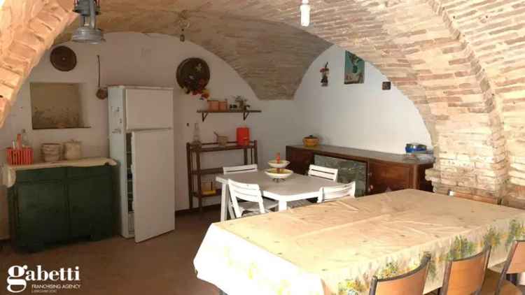 Casa Indipendente in Via Giuseppe Garibaldi , 16, Lanciano (CH)