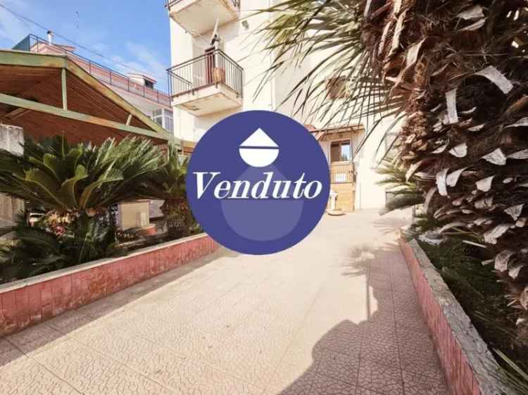 Villa a schiera in Via Ungaretti, Palo del Colle, 5 locali, 2 bagni