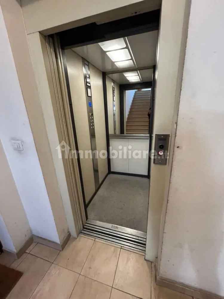 Bilocale via Empoli 35, Legnaia - San Quirico - Monticelli, Firenze