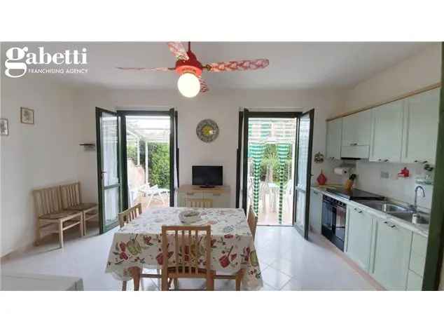 Villa a schiera in Viale Himera, Campofelice di Roccella (PA)