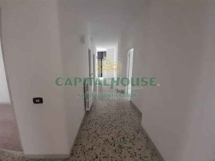 Ampio Appartamento 180 mq Caserta Vicino Centro 4 Camere