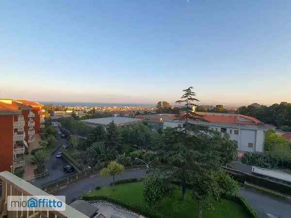 Appartamento In Affitto in Aci Castello, Sicilia