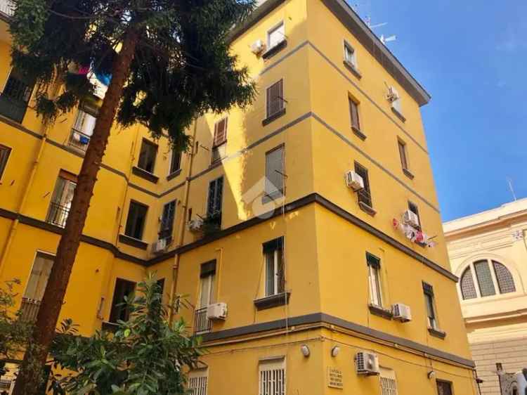 Quadrilocale via Enrico Arlotta 6, Fuorigrotta, Napoli