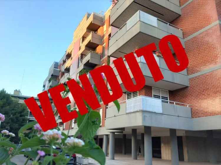 Appartamento in Via Giulio Petroni, Bari (BA)