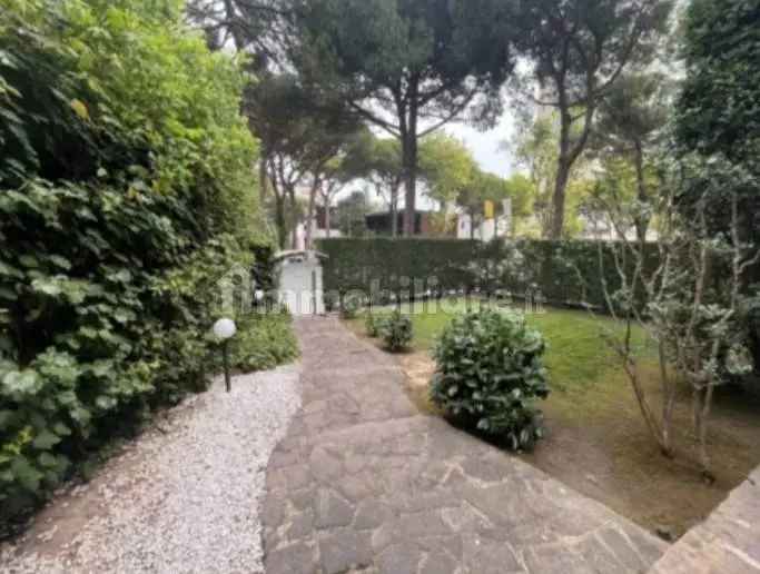 Villa unifamiliare viale Forlì, Milano Marittima, Cervia