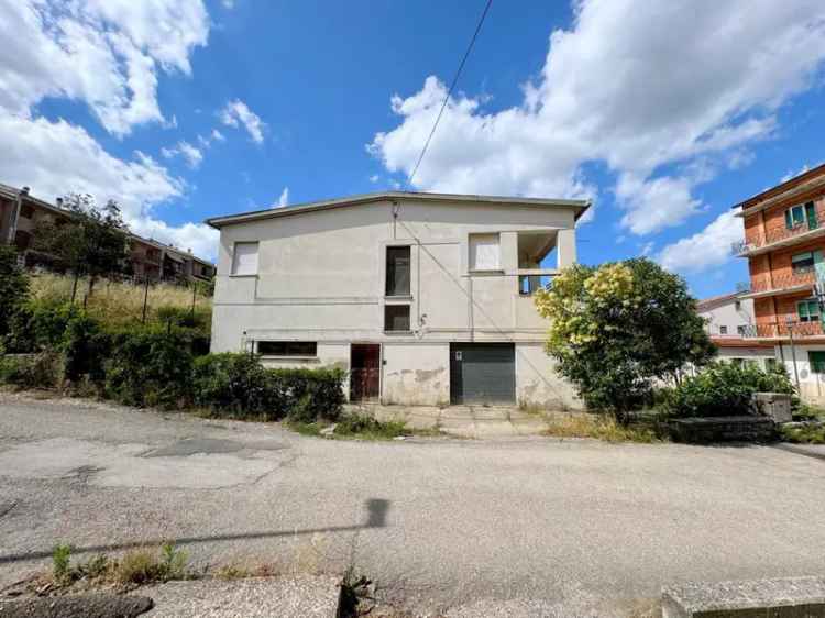 Villa unifamiliare, da ristrutturare, 254 m², Centro, Ripalimosani