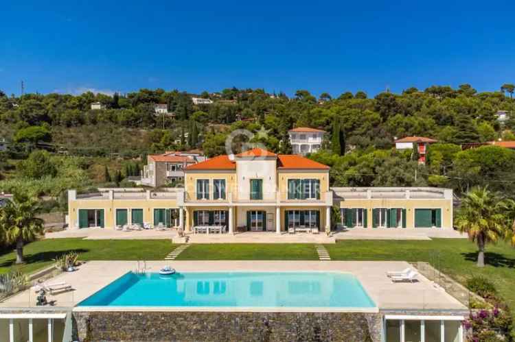 Villa singola in Strada Antica Torre, Cipressa, 6 locali, 8 bagni