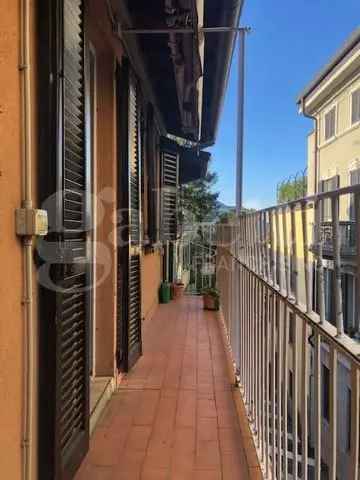 Casa Indipendente in Via Ix Febbraio, 8, Lecco (LC)