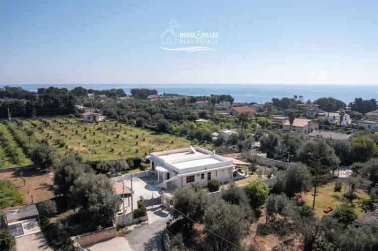 Villa unifamiliare via falaride, Capo Negro, Avola