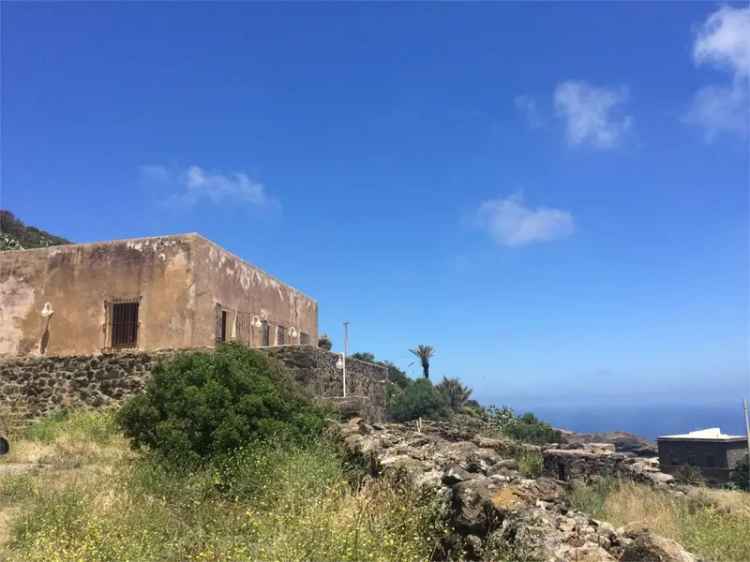 Villa in Via della margana 10, Pantelleria, 6 locali, 2 bagni, 350 m²