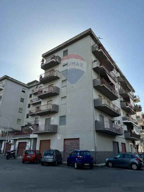 Appartamento in VIA DON MILANI, Corigliano-Rossano, 6 locali, 2 bagni