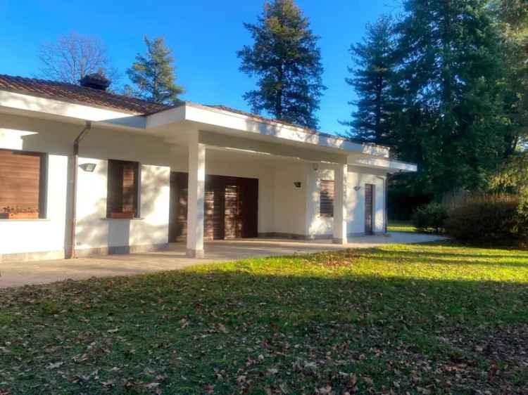 Villa unifamiliare via Monte Resegone, Centro, Guanzate