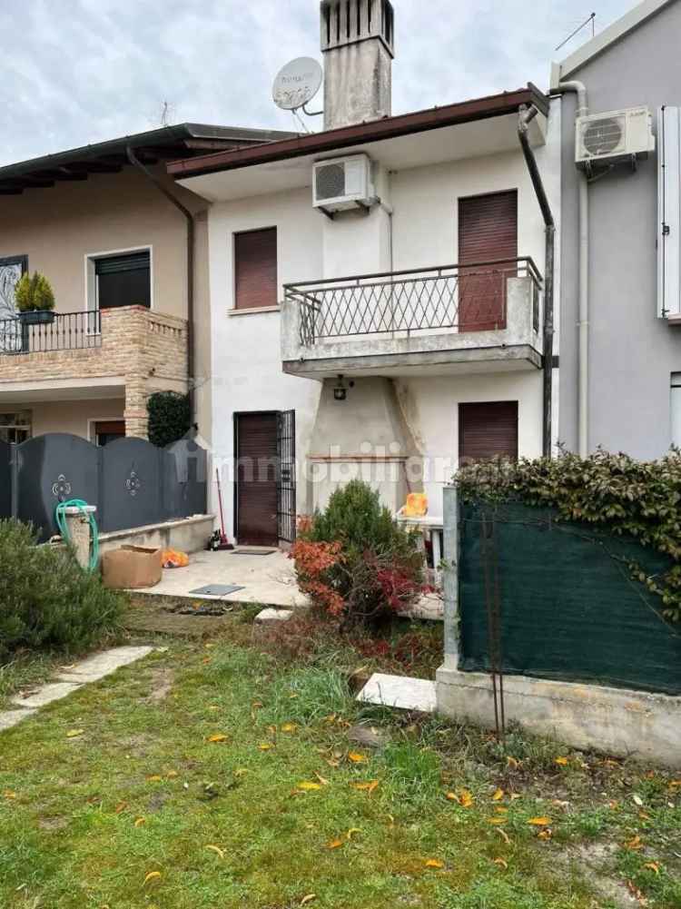 Villa a schiera via Roma 5, Centro, Porto Viro