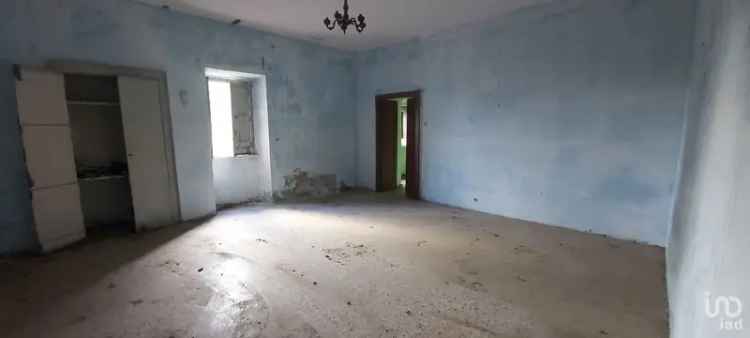 Vendita casa indipendente 38 locali di 550 m² in Paola (87027) - 107696 - iad