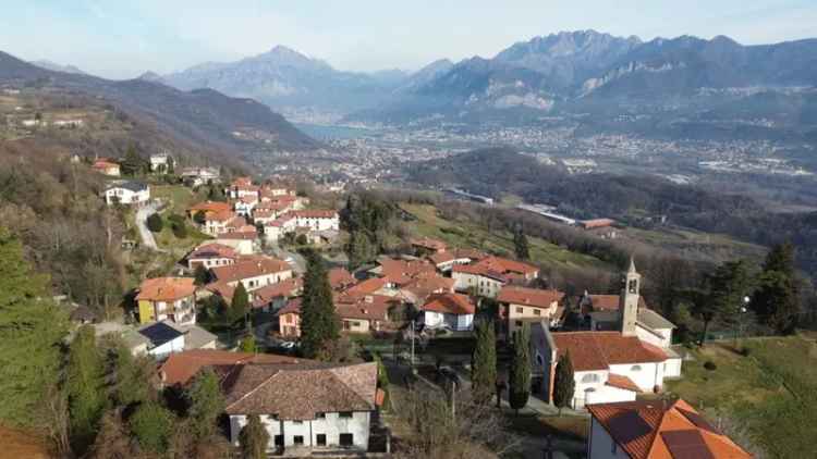 Villa in Via San Genesio, Airuno, 9 locali, 5 bagni, giardino privato