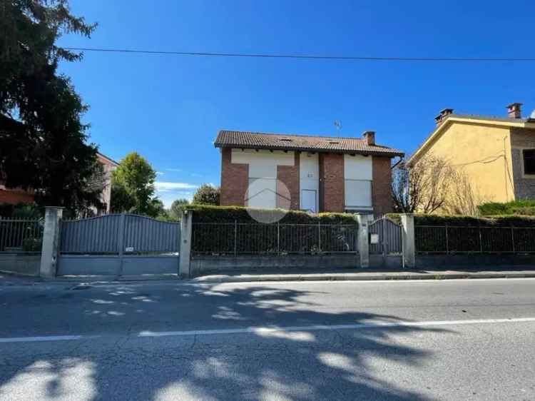 Villa bifamiliare corso Savona 487, Corso Savona - Trincere, Asti