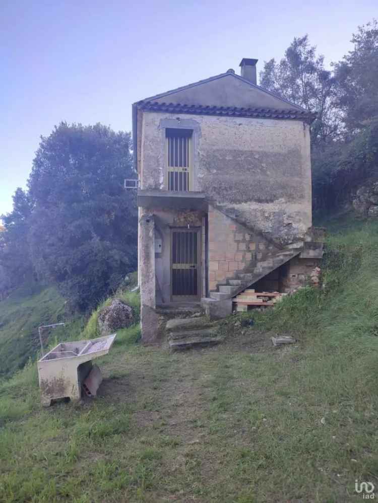 Rustico 80 mq Santopadre Due Livelli Deposito Terreno Agricolo