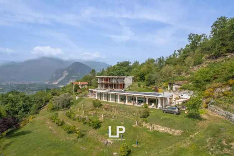 Villa unifamiliare via Corsica 83A, Suna Alta, Monterosso, Cavandone, Verbania