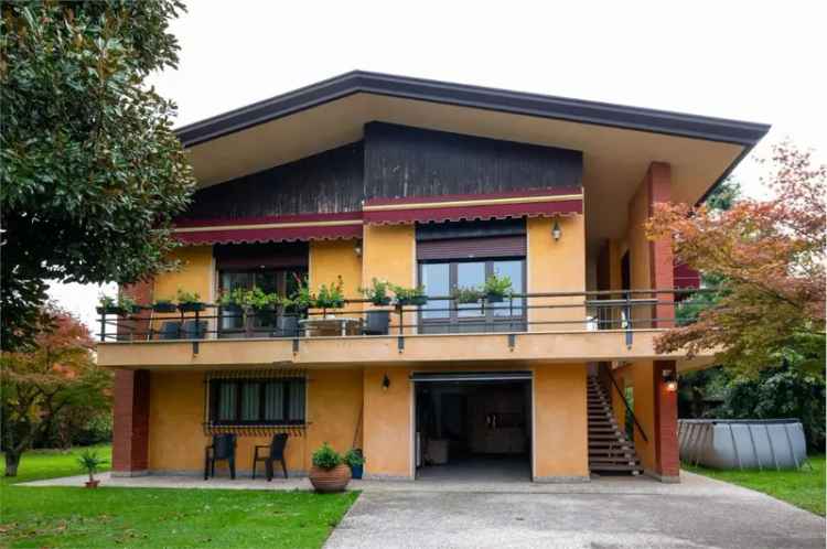 Villa in Via Distrettuale 999, Santa Lucia di Piave, 10 locali, garage