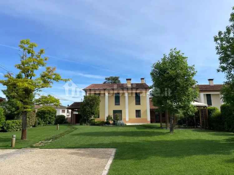 Villa unifamiliare Strada Monte Grande, Santa Croce Bigolina - Longara, Vicenza