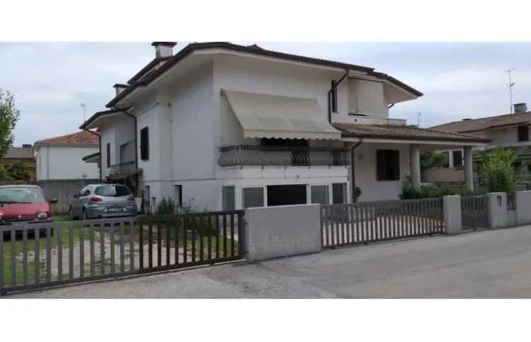 Villa in vendita a Portogruaro