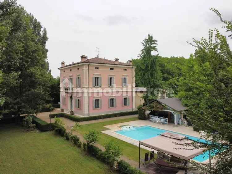 Villa plurifamiliare Strada Gherbella, Vaciglio, Modena