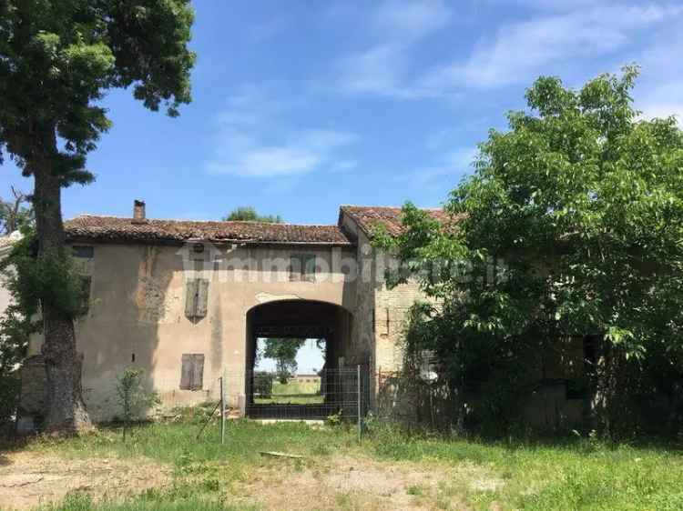 Rustico Strada Bassa Nuova, Botteghino - Pilastrello, Parma