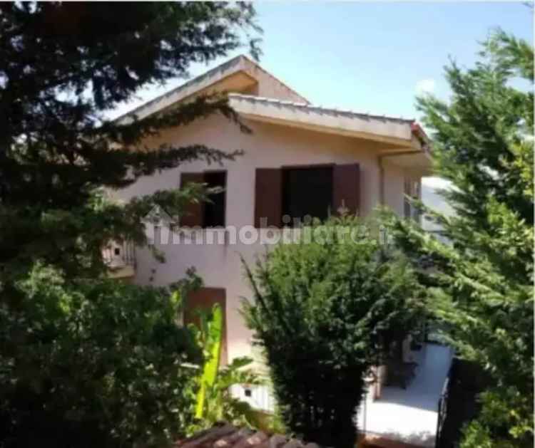 Villa Trifamiliare Altofonte 3 Camere Giardino 600mq