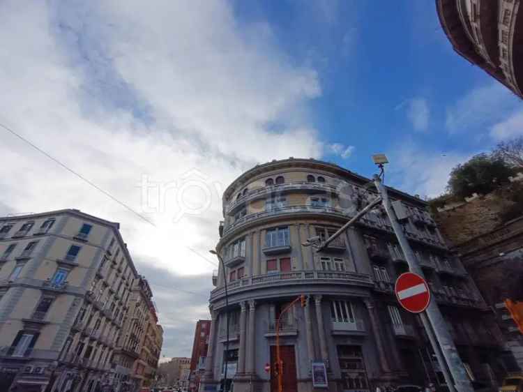 Appartamento in affitto a Napoli piazza Sannazaro, 57