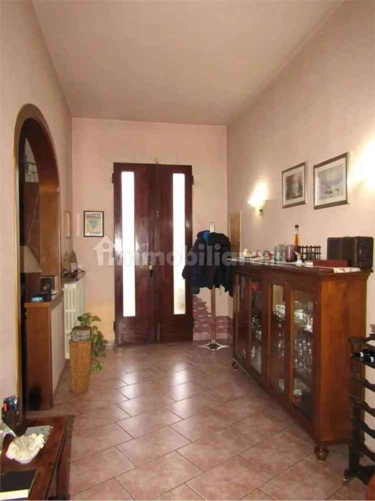 Villa unifamiliare via 4 Novembre, Vignole Olmi, Quarrata