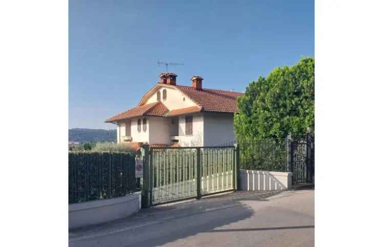 Casa indipendente in vendita a Poggibonsi