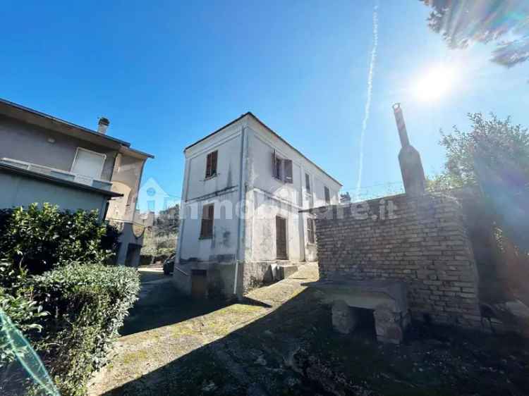 Rustico Strada dei Pioppi 5, Chieti Città, Chieti