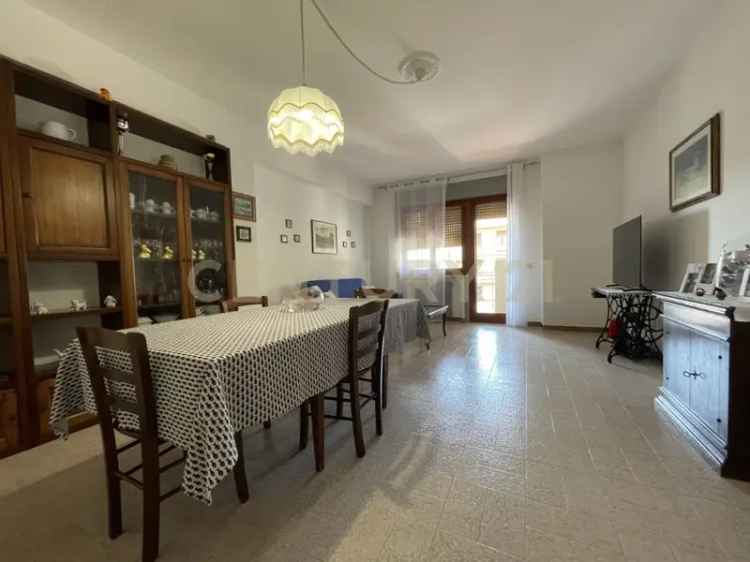 Appartamento in Via Antonio De Witt 1, Orbetello, 5 locali, 1 bagno